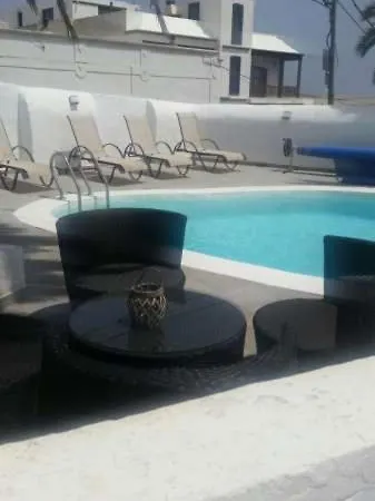 Villa Sleeps 6 Pool Wifi Tao