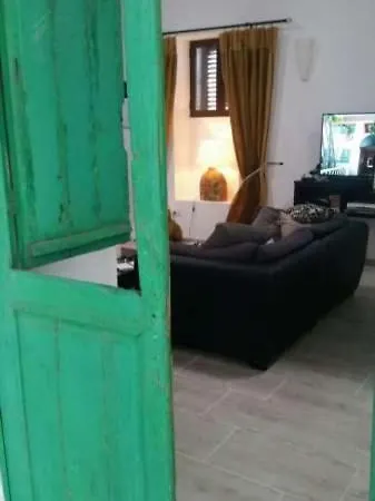Sleeps 6 Pool Wifi Villa
