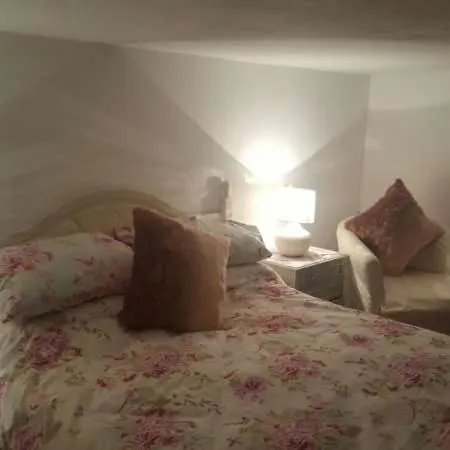 Sleeps 6 Pool Wifi Villa *