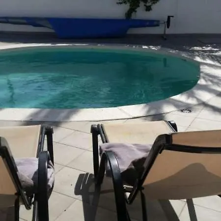 Sleeps 6 Pool Wifi * Tao