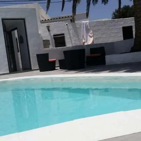 Sleeps 6 Pool Wifi