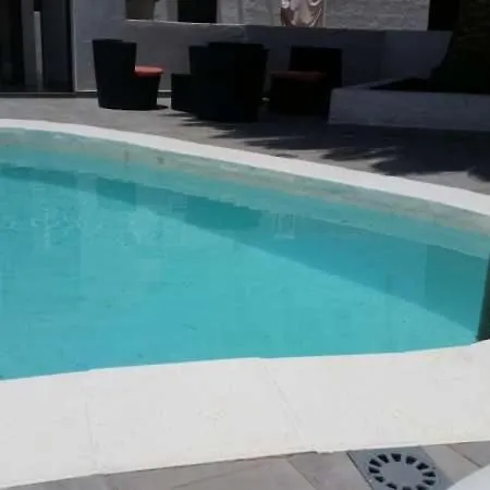 Villa Sleeps 6 Pool Wifi Tao