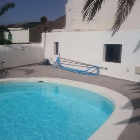 Sleeps 6 Pool Wifi Villa